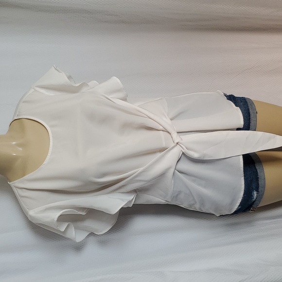 Marc New York Ruffle sleeve White top Blouse Size L - Picture 1 of 10